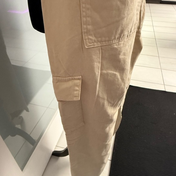 GAP Khaki Elastic Waist Pants size Large NWT - Picture 3 of 7